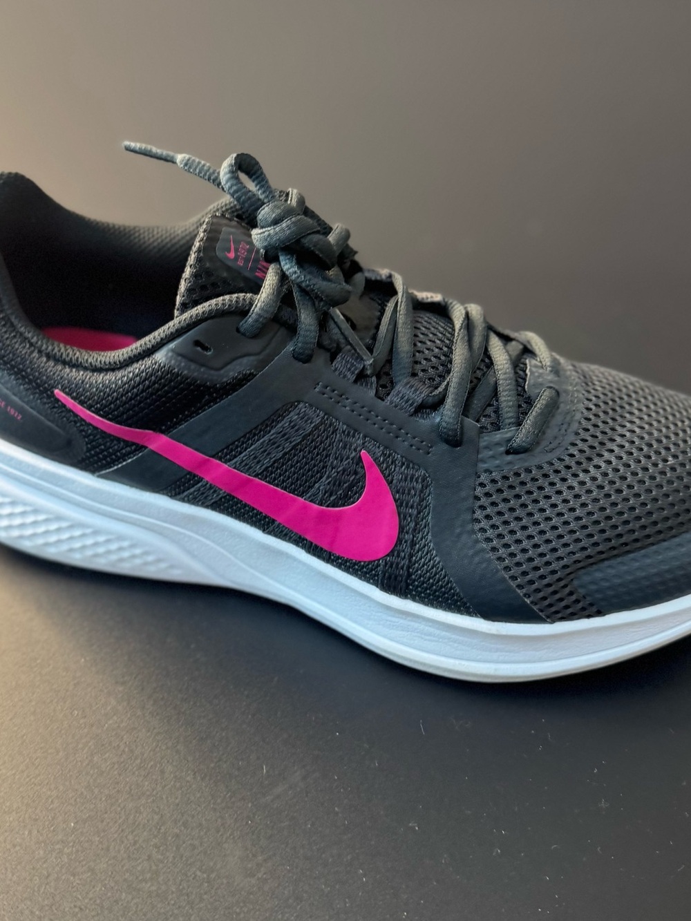 Nike Women's Dark Gray and Pink Motion Running Shoes Size 11 - Picture 6 of 12